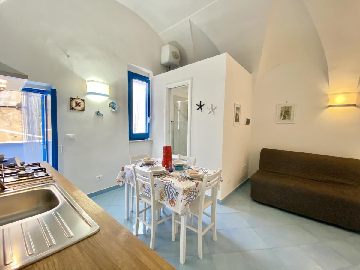 Holidaycasa Teresa - Monolocale nel cuore del cent Sperlonga Exterior foto